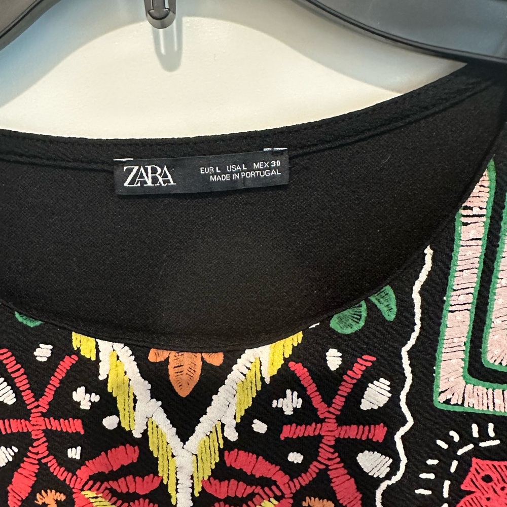 Zara Tribal Floral T shirt dress Colorful with Raised print Sz L - Picture 4 of 8